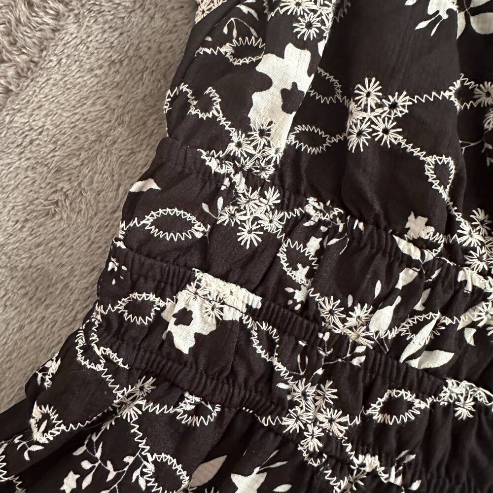 NWT Avara Lorena Dress Black White Embroidered Women's MEDIUM Fit Flare - Picture 3 of 8